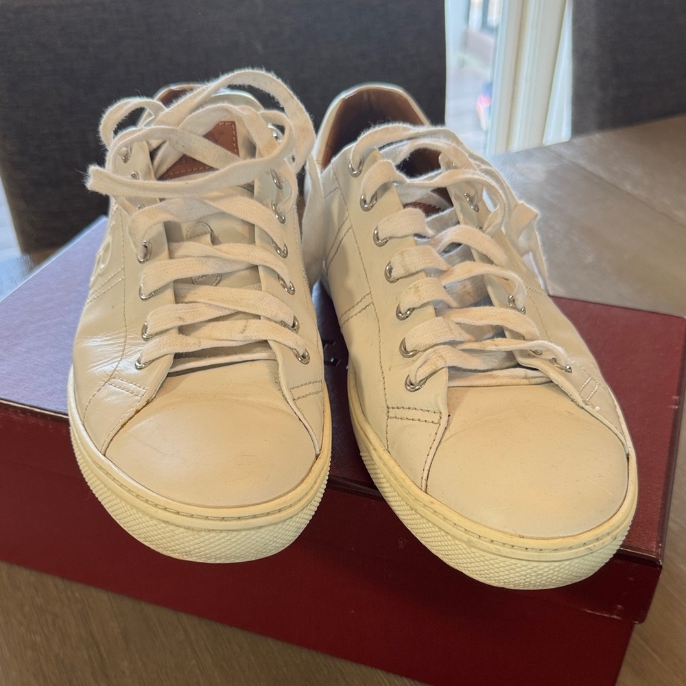 Bally Switzerland White Leather Low-Top Sneakers - Picture 3 of 9